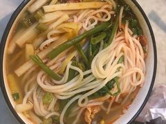 -忆螺巷螺蛳粉(步行街小巷店)