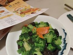 -小菜园新徽菜(上海浦东复地活力城店)