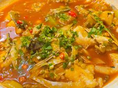 -魏铭鱼头捞饭(晋阳路店)