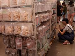 -名创优品(海珠乐峰广场店)