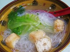 油豆腐粉丝汤-食惠里小笼包面馆(越秀店)
