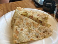 -鸿亨泰杂鱼馆(港馨家园店)