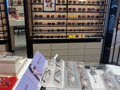 -博士眼镜集团石人工眼镜(虹口万泰店)