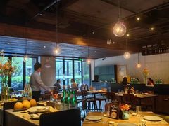 -Carbon莫卡哆·意大利复古集市餐厅(杭州大厦店)