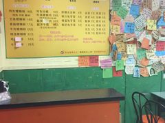 -丽丽三鲜螺蛳粉(田林路店)