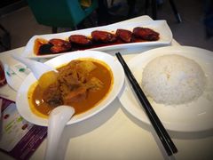 咖喱牛腩-翠华餐厅(山顶道店)