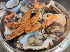 -五谷丰登农家院·地道胶东菜·海鲜烧烤(威海店)