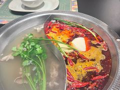 -廖掌柜·重庆鲜货火锅(上海首店)