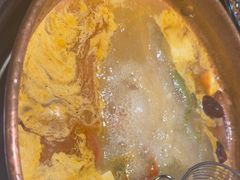 -洱火云南酸菜牛肉火锅(石景山当代商城店)