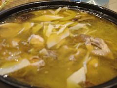 -严记小天府酸菜鱼(西四路店)