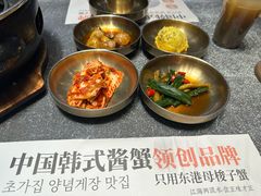 -草家酱蟹炭火烤肉店(珲春南路二店)