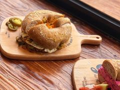 -Catch Bagel(芳草地店)