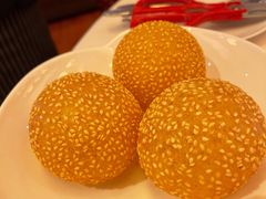 空心煎堆-利苑酒家(合景国际金融广场店)