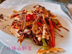 -小厨子私房菜·云南美食店