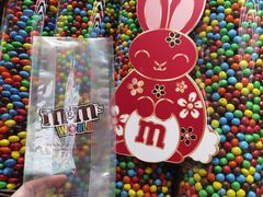 -m豆巧克力世界(上海世茂广场店)