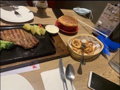 -必胜客(新中纬店)