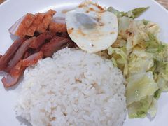 烧味双拼饭-粤味轩快餐店(天下第一泉店)