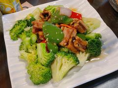 西兰花炒黄鳝-红星光发煲仔饭(文海店)