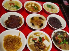 -蓝田九大碗民俗食府(蓝田店)