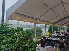 -胡桃里民谣酒馆