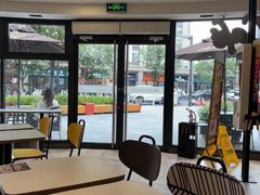 -麦当劳(保利若比邻店)