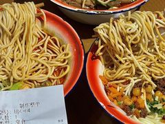 -楚东君•襄阳牛肉面牛杂煲(陆家嘴正大店)