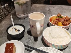 -耶里夏丽·丝路国际新疆菜·清真食品(徐汇南丹东路臻选店)