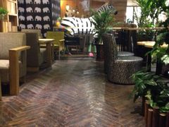 -雨舍咖啡(汉神购物广场咖啡街区店)