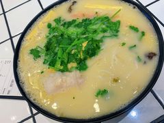 -肥汁米蘭香港米线(长宁来福士店)