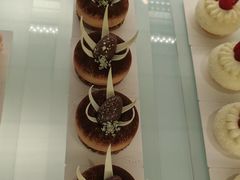 -潮一不贰·法式甜品·生日蛋糕·西式简餐(外滩店)