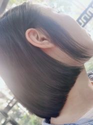 -首脑美发沙龙
