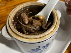 茶树菇龙骨汤-德记源发炖汤·肠粉