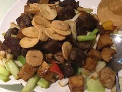九层塔鹅肝牛柳粒-荣粤酒家·融合粤菜