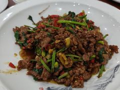 -湖南人家湘菜馆(镇江路店)