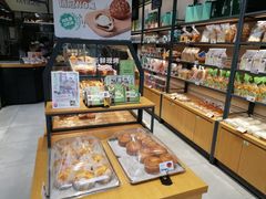 面包甜点陈列柜-仟吉KenGee(江南万达店)