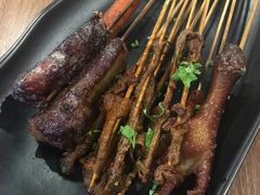 -陈员外正宗夹江烧烤(广福路店)