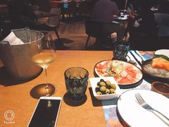 -英皇UA电影城(瑞虹天地月亮湾)