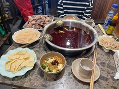 -肖肖酸萝卜鱼火锅(总店)