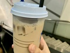 小陨石大红袍厚乳-瑞幸咖啡(未来国际大厦店)