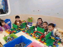 -爱乐梵国际儿童教育中心(古美店)