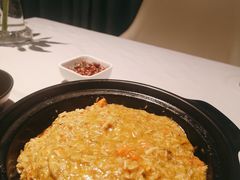蟹黄煲仔饭-屋里厢上海菜馆