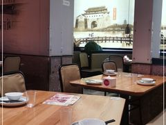 靠窗位-弄堂里(新天地店)