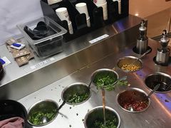 自助调料区-老妈米线(港龙店)