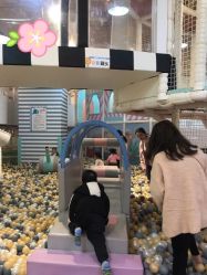 -多多淘儿童体验中心(重庆来福士店)