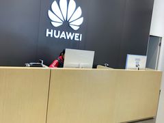 -华为授权体验店(中山公园来福士)