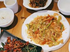 -隔壁老王·家常云南菜(花巷店)