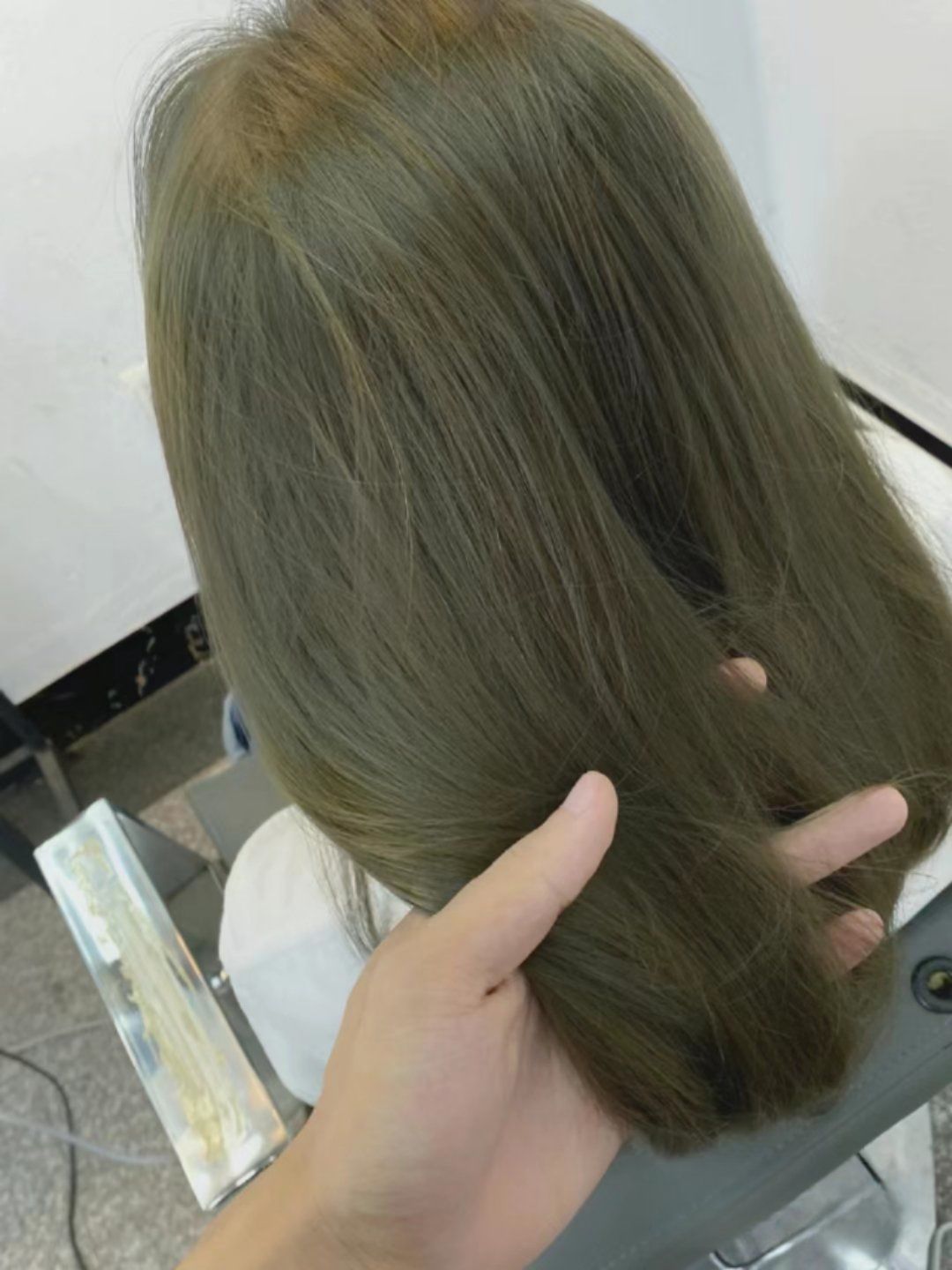 青木灰棕.前期的色调和冷棕一样.但是后期