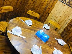 包厢-老东镇啤酒屋海鲜加工·蒸汽海鲜·海鲜烧烤(台东店)