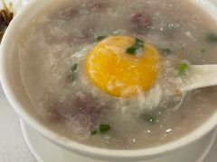 窝蛋牛肉粥-龙悦湾酒家·八阵鱼生·渔人码头店