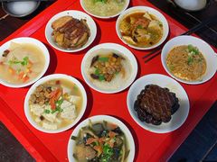 -蓝田九大碗民俗食府(蓝田店)